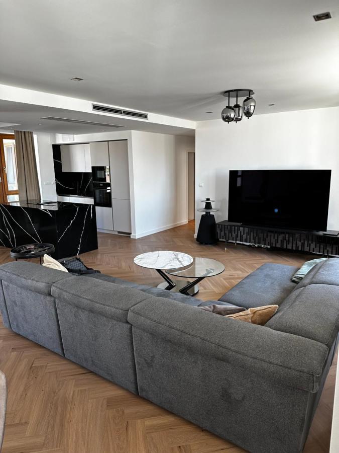 Appartamento Luxury Penthouse At The Historical Centre With Free Parking Bratislava Esterno foto