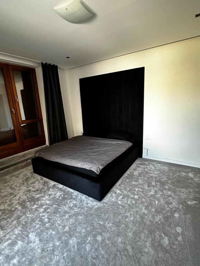 Appartamento Luxury Penthouse At The Historical Centre With Free Parking Bratislava Esterno foto