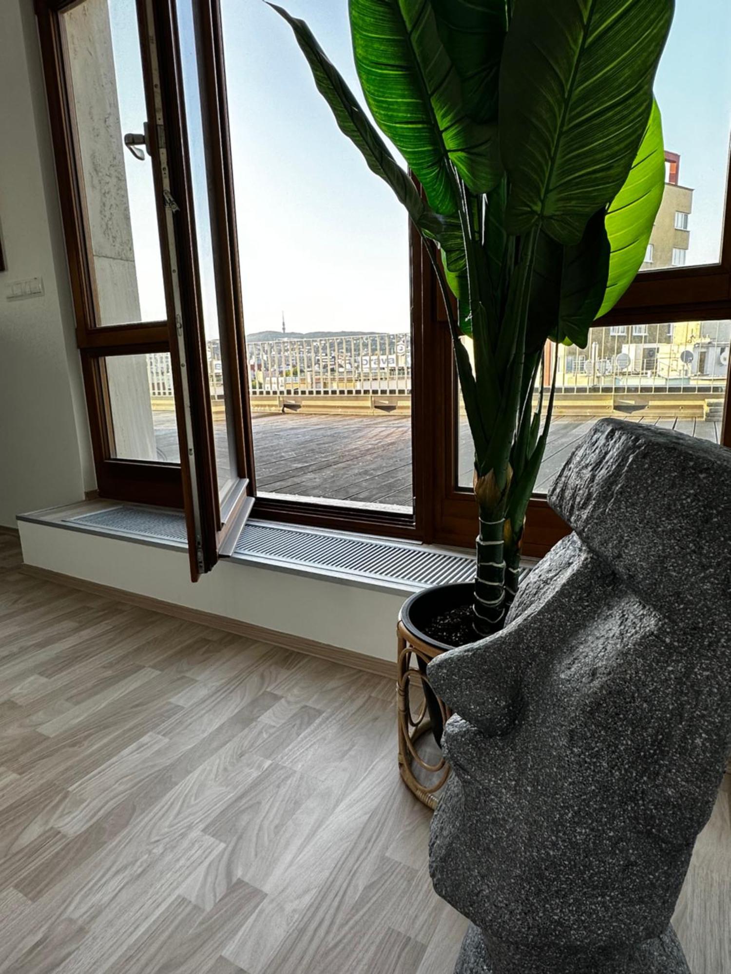 Appartamento Luxury Penthouse At The Historical Centre With Free Parking Bratislava Esterno foto